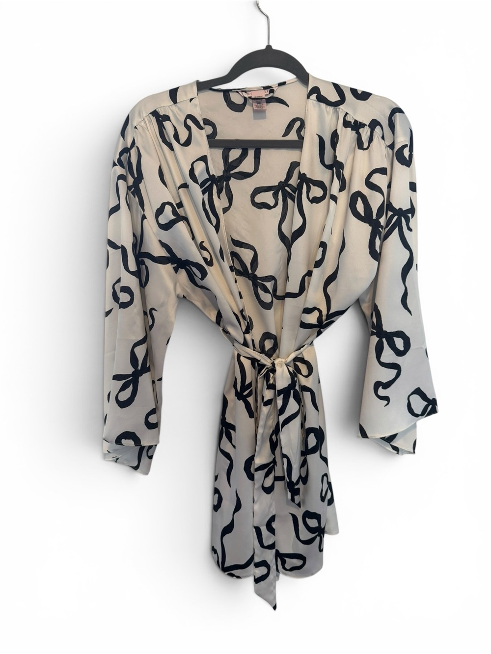 Victoria's Secret Cream and Black Tie-Waist Satin Robe